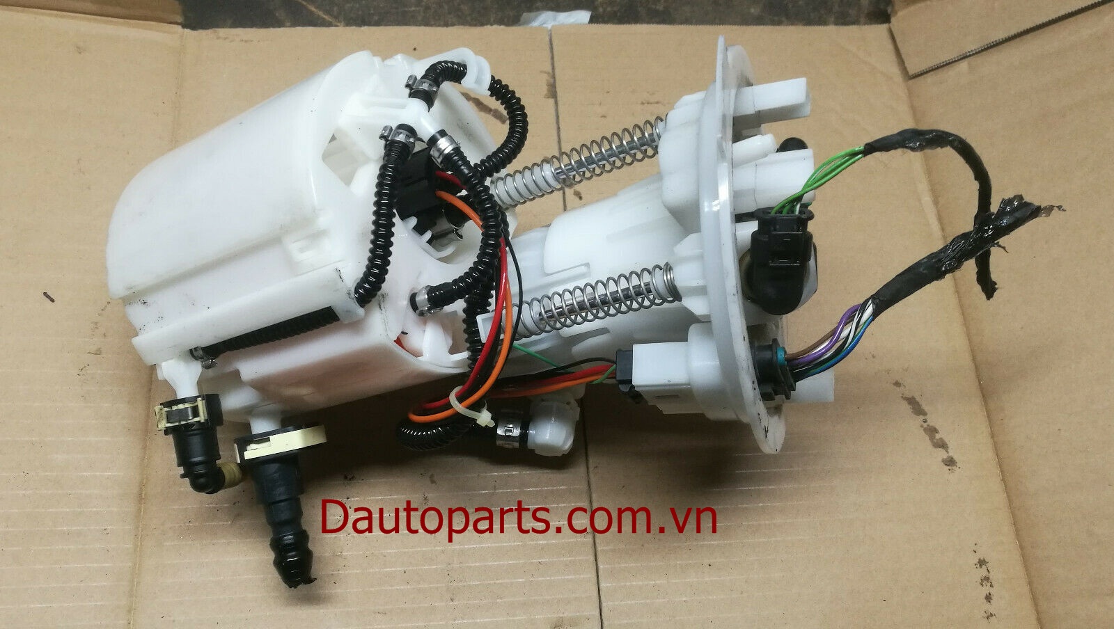 Nhà sản xuất: Phụ tùng ô tô Mercedes
♦ Chính sách bán hàng đặc biệt của Dautoparts ♦
- Bảo hành 24 tháng (miễn phí cước đổi trả )

- Giao hàng miễn phí nội thành Hà Nội

- Đảm bảo giá tốt nhất thị trường 

- Cam kết đúng chất lượng và chủng loại sản phẩm

- Hoàn trả 100% nếu hàng không đúng yêu cầu

- Tư vấn tận tâm, luôn lấy quyền lợi khách hàng làm trọng tâm