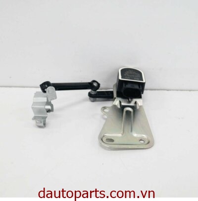 Nhà sản xuất: Phụ tùng ô tô MercedesChính sách đặc biệt của Dautoparts- Bảo Hành Dài Hạn Nhất- Cam Kết Đúng Chất Lượng Và Chủng Loại Sản Phẩm- Luôn Lấy Quyền Lợi Khách Hàng Làm Trọng Tâm- Có Gara Trực Thuộc Cty tại TpHCM - Hà Nội, Hỗ Trợ Lắp Đặt & Bảo Hành Cho Quý Khách 