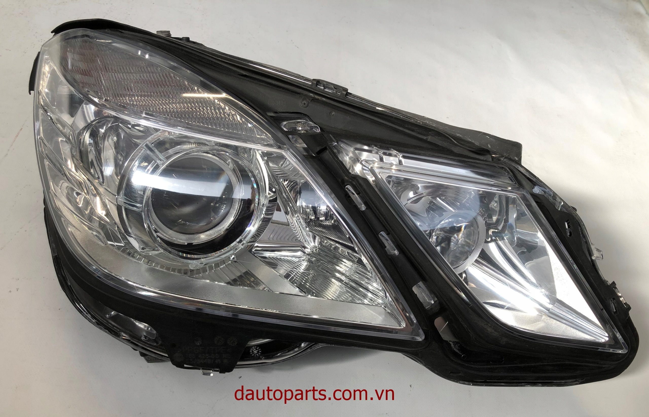 Nhà sản xuất: Phụ tùng ô tô Mercedes

 Chính sách đặc biệt của Dautoparts.com.vn

- Bảo Hành Dài Hạn Nhất

- Cam Kết Đúng Chất Lượng Và Chủng Loại Sản Phẩm

- Luôn Lấy Quyền Lợi Khách Hàng Làm Trọng Tâm

- Có Gara Trực Thuộc Cty tại TpHCM - Hà Nội, Hỗ Trợ Lắp Đặt & Bảo Hành Cho Quý Khách 