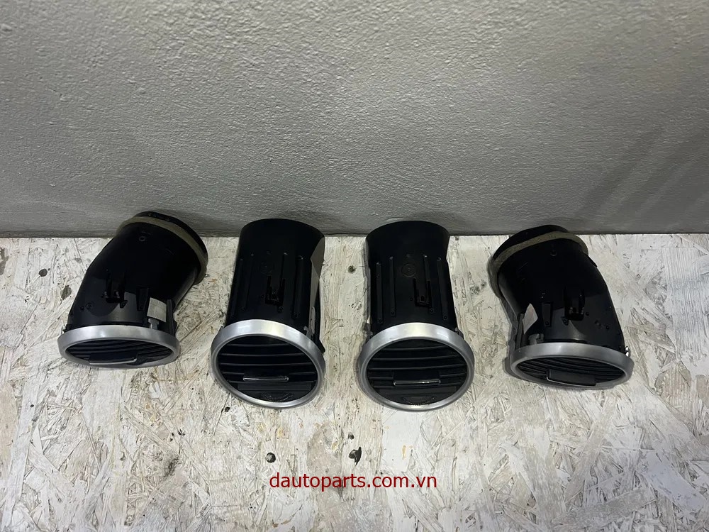 Nhà sản xuất: Phụ tùng ô tô Mercedes
Chính sách đặc biệt của Dautoparts.com.vn
- Bảo Hành Dài Hạn Nhất
- Cam Kết Đúng Chất Lượng Và Chủng Loại Sản Phẩm
- Luôn Lấy Quyền Lợi Khách Hàng Làm Trọng Tâm
- Có Gara Trực Thuộc Cty tại TpHCM - Hà Nội, Hỗ Trợ Lắp Đặt & Bảo Hành Cho Quý Khách