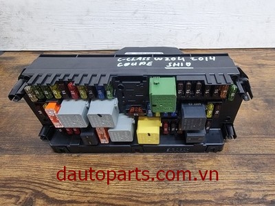 Nhà sản xuất: Phụ tùng ô tô Mercedes

 Chính sách đặc biệt của Dautoparts.com.vn

- Bảo Hành Dài Hạn Nhất

- Cam Kết Đúng Chất Lượng Và Chủng Loại Sản Phẩm

- Luôn Lấy Quyền Lợi Khách Hàng Làm Trọng Tâm

- Có Gara Trực Thuộc Cty tại TpHCM - Hà Nội, Hỗ Trợ Lắp Đặt & Bảo Hành Cho Quý Khách 